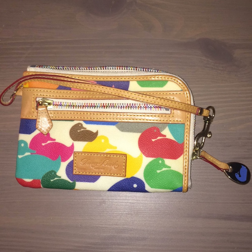 Dooney & Bourke wallet